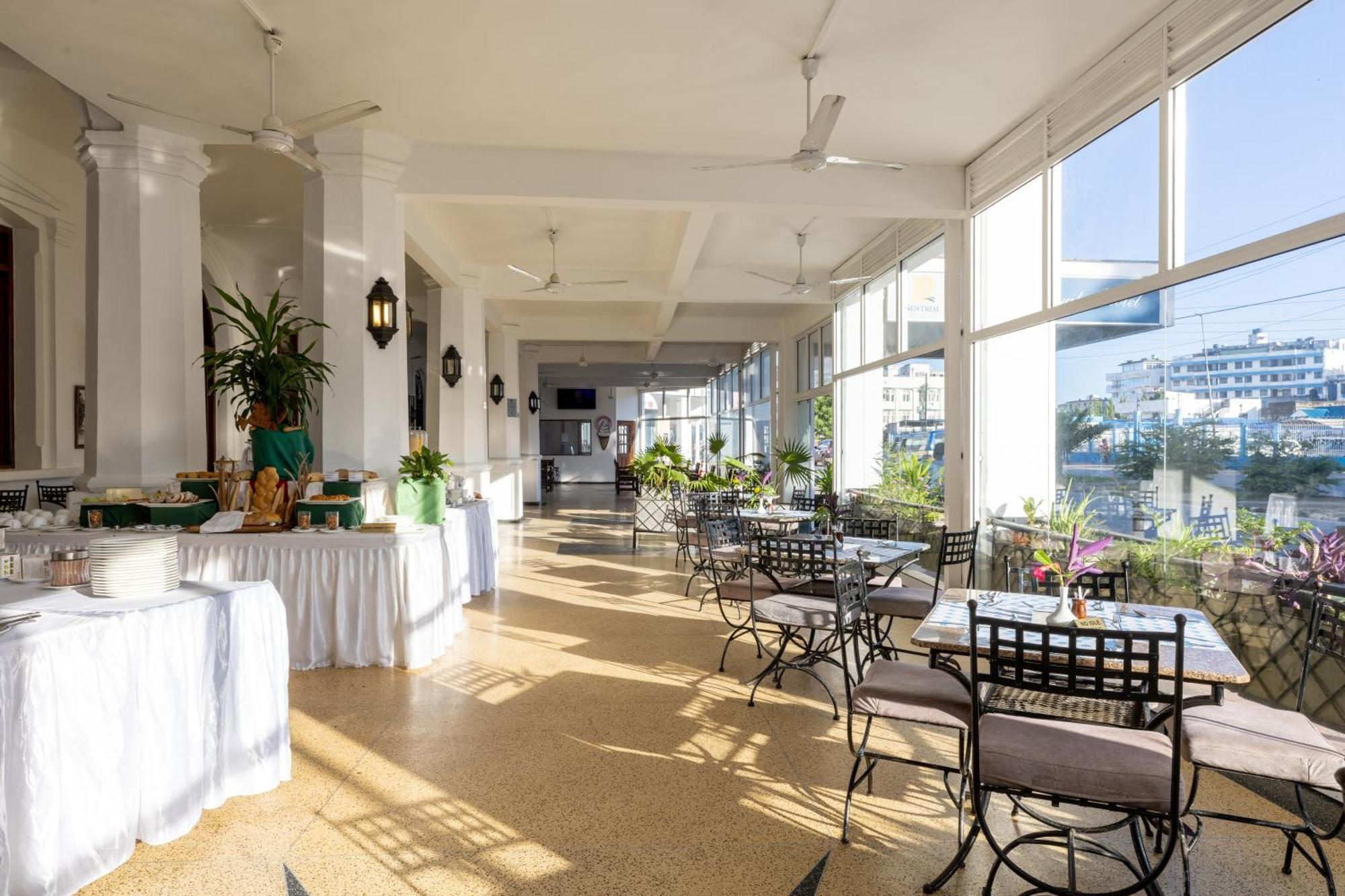 Sentrim Castle Royal Hotel Mombasa Dış mekan fotoğraf