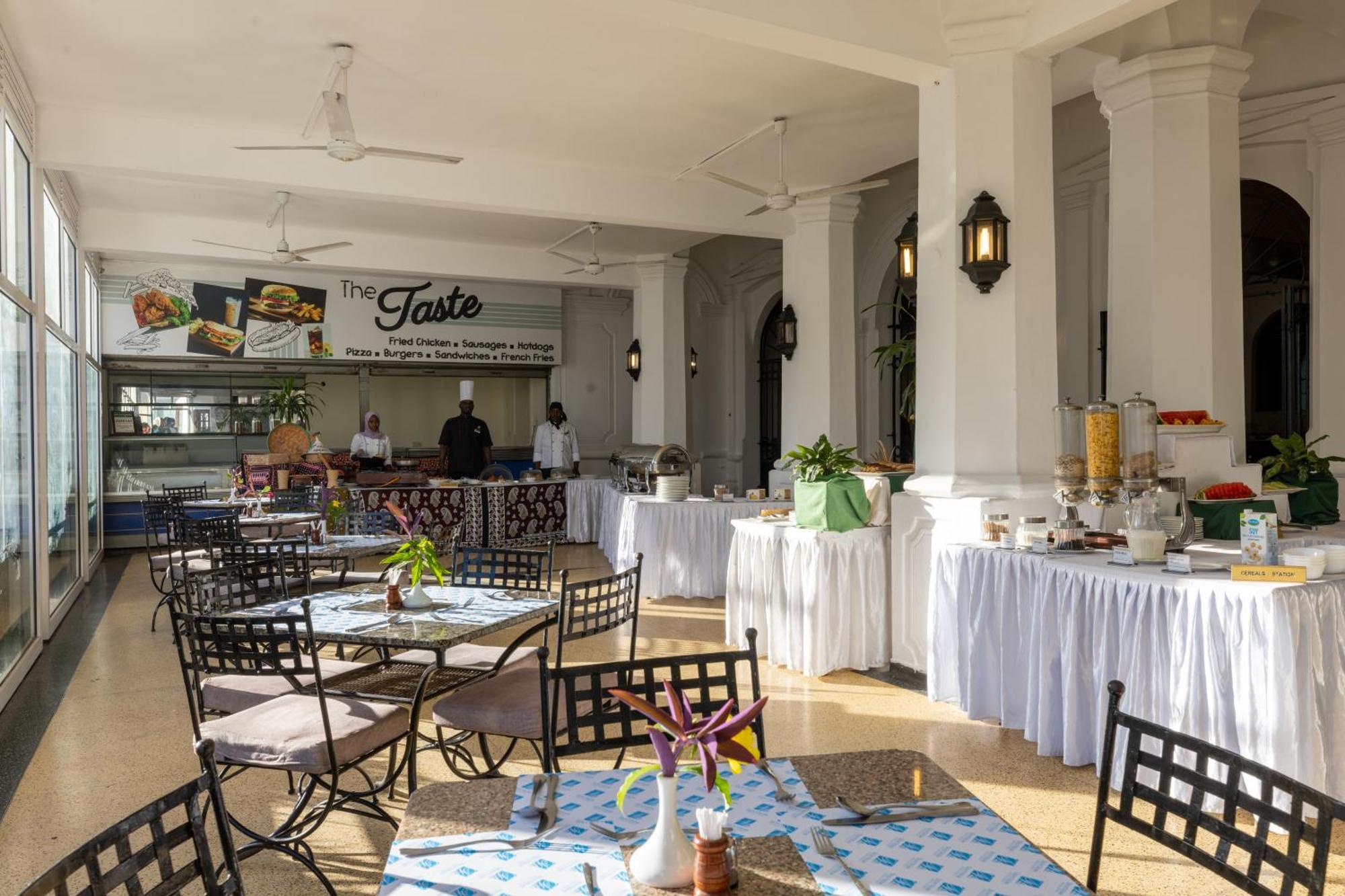 Sentrim Castle Royal Hotel Mombasa Dış mekan fotoğraf